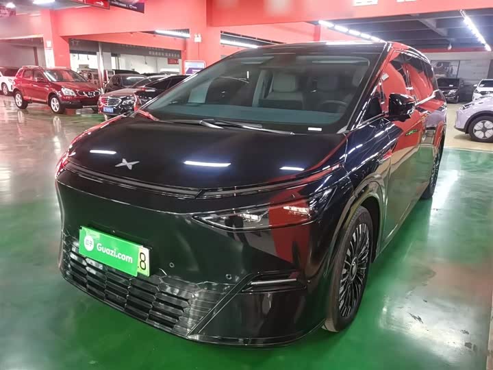 2025 XPeng X9