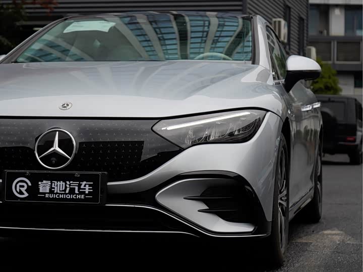 Mercedes-Benz EQE 2025 2025款 500 4MATIC 豪华版