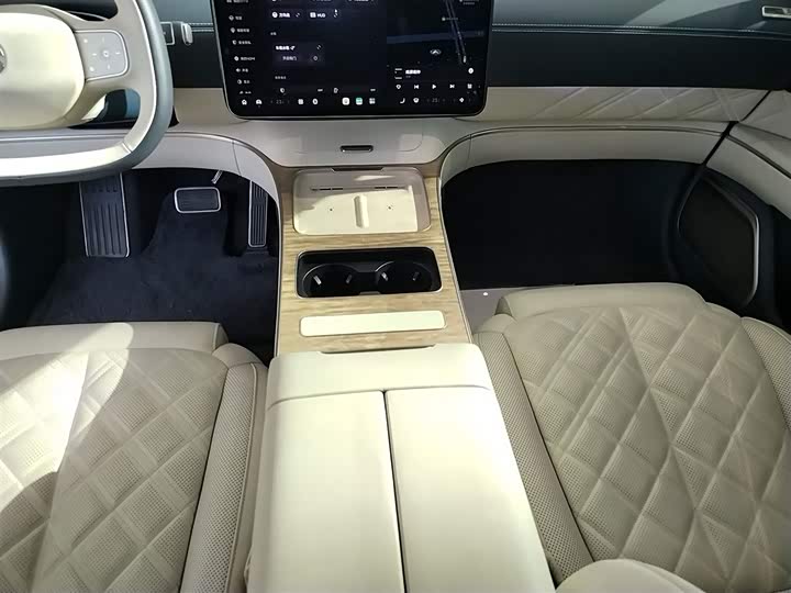 Nio ET9 2025 2025款 102kWh 首发限量版