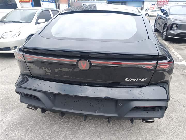 Changan UNI-V 2025 2025款 第三代 1.5T 500Bar尊贵型