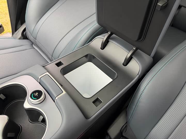 BYD Sea Lion 07 DM-i Hybrid 2025 2025款 150 领航+版