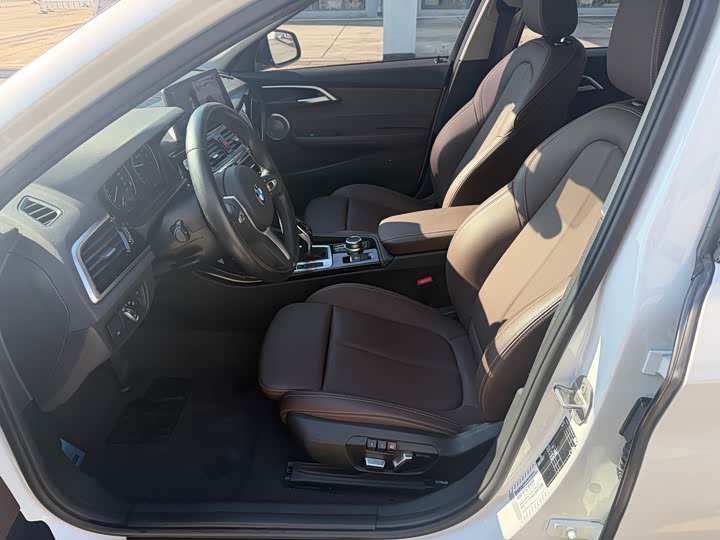 BMW 1 Series 2023 2023款 120i M运动曜夜版