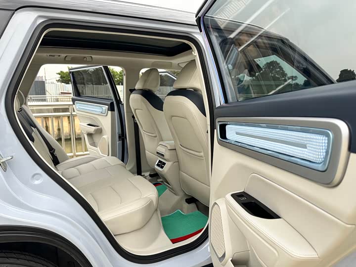 Geely Icon 2023 2023款 1.5TD 主角