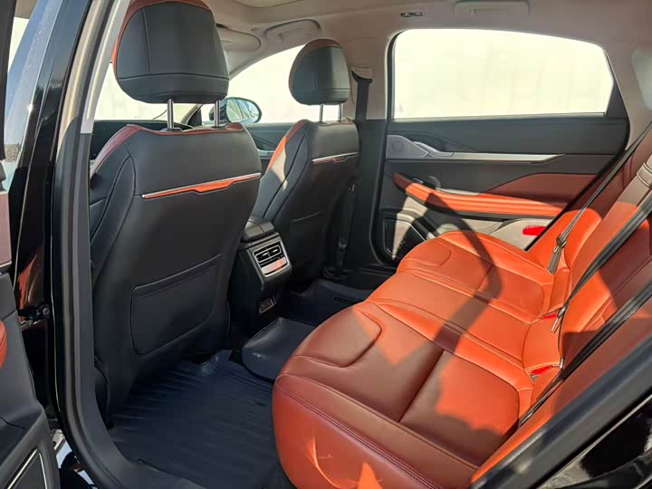 Lincoln Z (Zephyr) 2025 2025款 2.0T 尊尚版