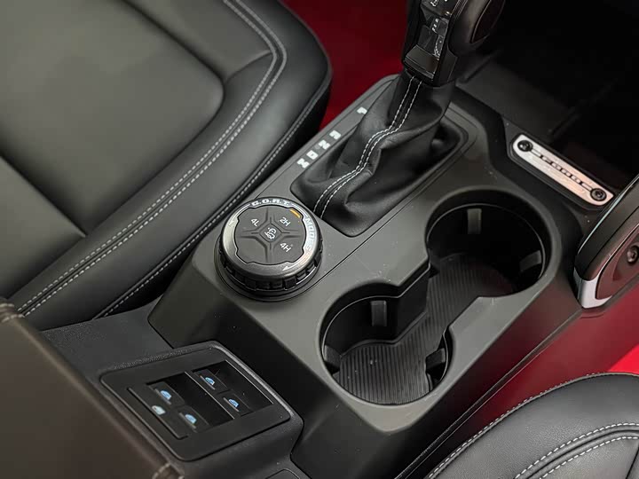 Ford Bronco 2024 2024款 2.3T 墨钻