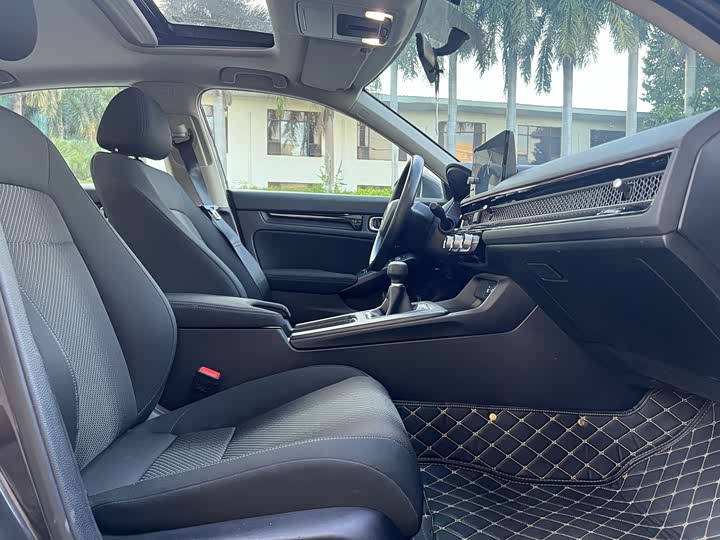 Honda Integra 2023 2023款 240TURBO 手动专属版