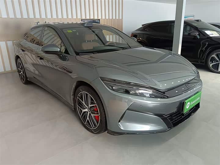 BYD Han L 2025 2025款 DM-p 四驱激光雷达旗舰型