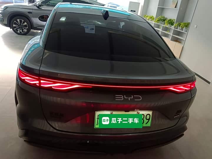 BYD Han L 2025 2025款 DM-p 四驱激光雷达旗舰型