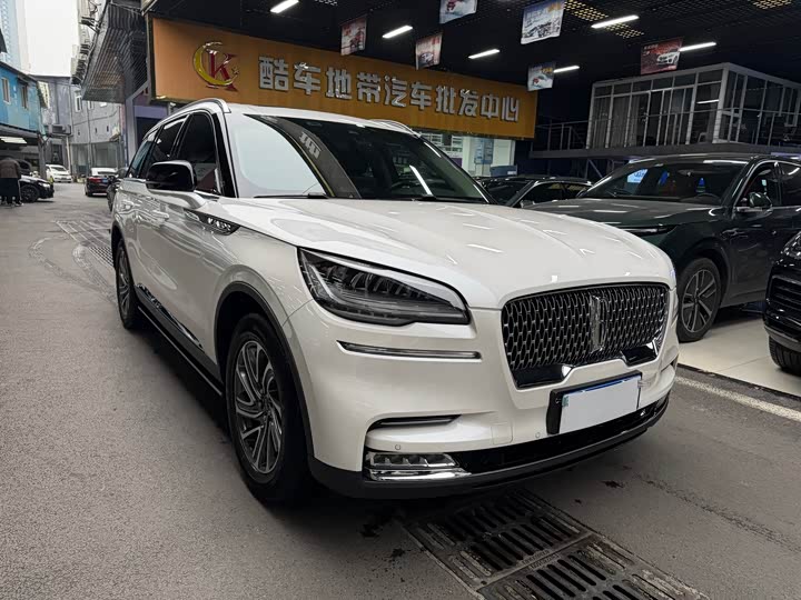 Lincoln Aviator 2022 2022款 3.0T V6 四驱尊享版