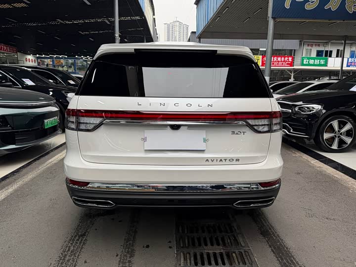 Lincoln Aviator 2022 2022款 3.0T V6 四驱尊享版