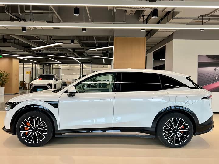 Zeekr 7X 2025 2025款 75kWh 后驱智驾版