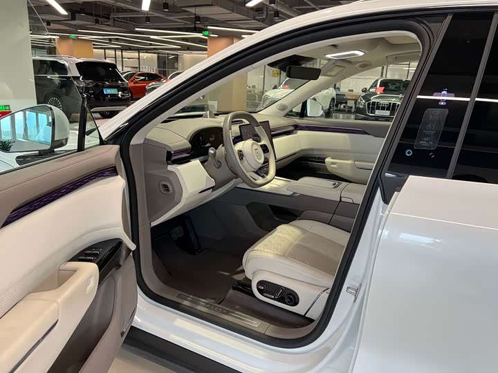 Zeekr 7X 2025 2025款 75kWh 后驱智驾版