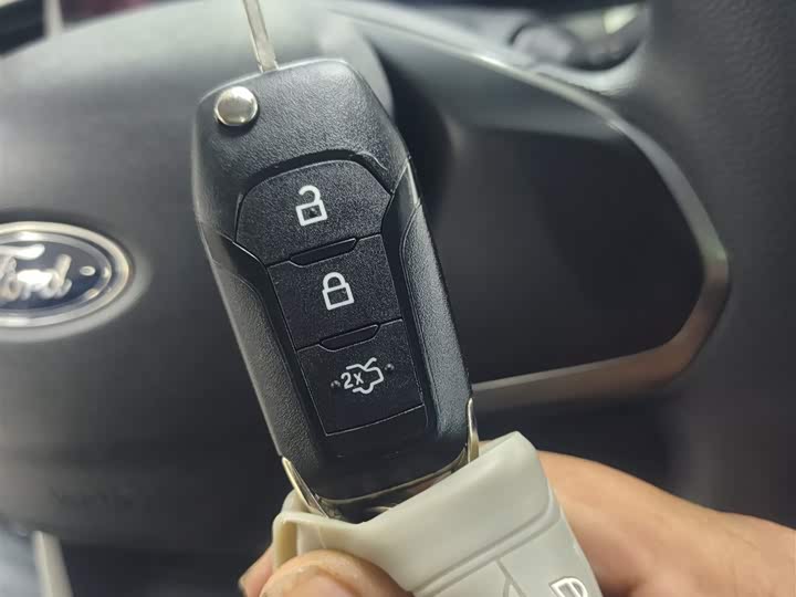 Ford Escort 2021 2021款 1.5L 自动铂金版