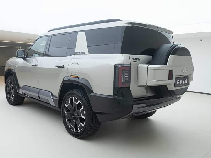 BYD FangChengBao Leopard 8 2025 2025款 智勇旗舰版 7座