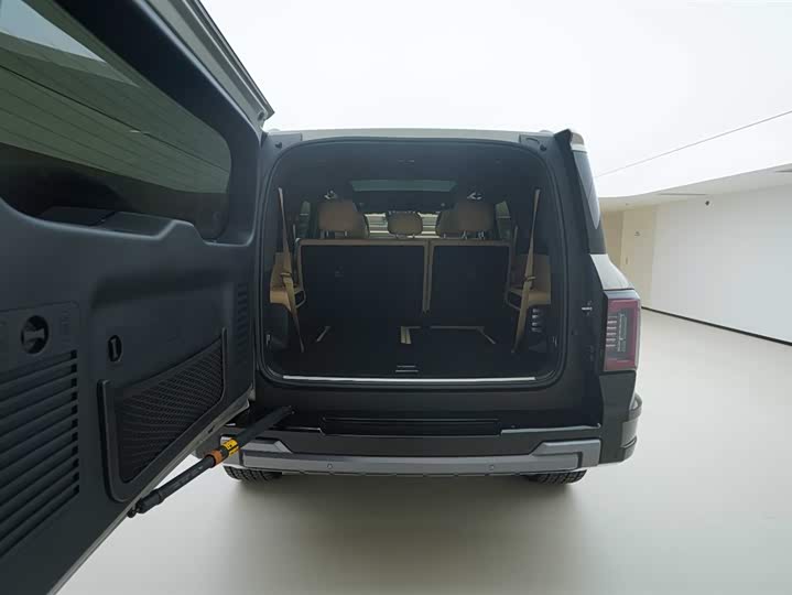 BYD FangChengBao Leopard 8 2025 2025款 智勇旗舰版 7座