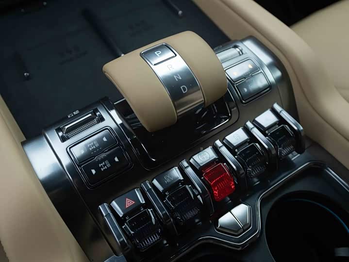 BYD FangChengBao Leopard 8 2025 2025款 智勇旗舰版 7座