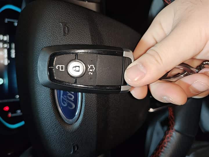 Ford Focus 2022 2022款 两厢 EcoBoost 180 自动ST Line