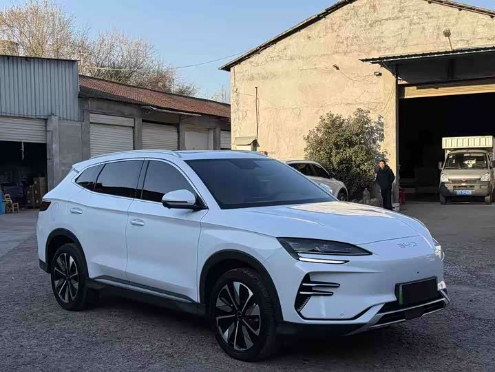 2025 BYD Song Plus Hybrid/EV