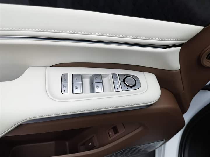 BYD Xia 2025 2025款 DM-i 1.5T 180km 超越型