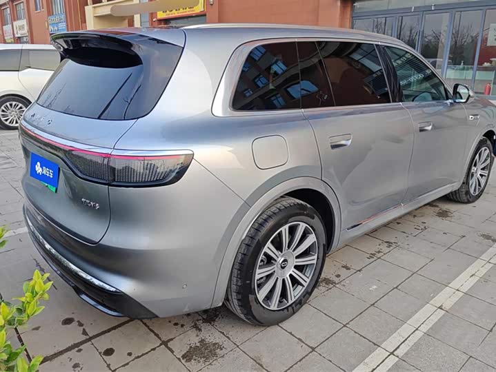 Aito M8 2025 2025款 增程 Max+版 53.4kWh 5座版