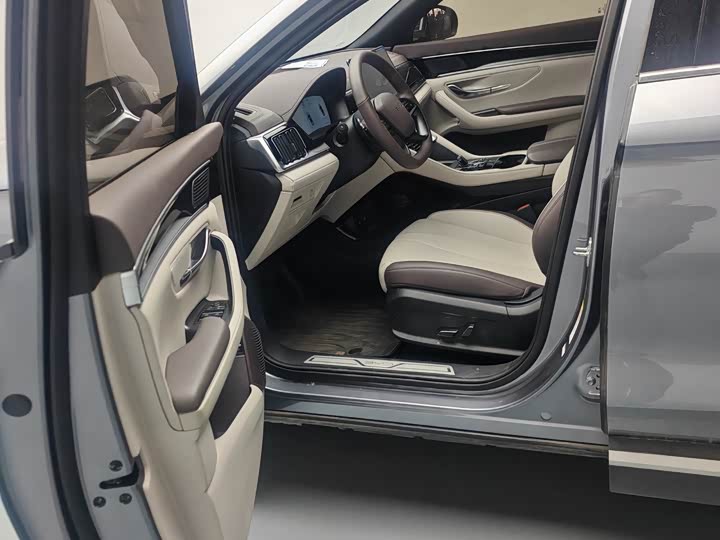 2025 BYD Song Plus Hybrid/EV