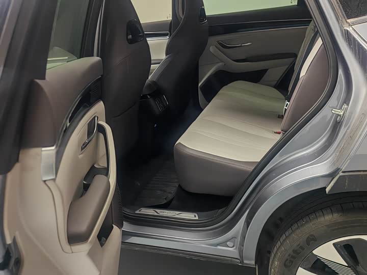 2025 BYD Song Plus Hybrid/EV