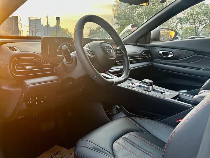 GAC Trumpchi Empow R 2023 2023款 影豹H 高能混动版