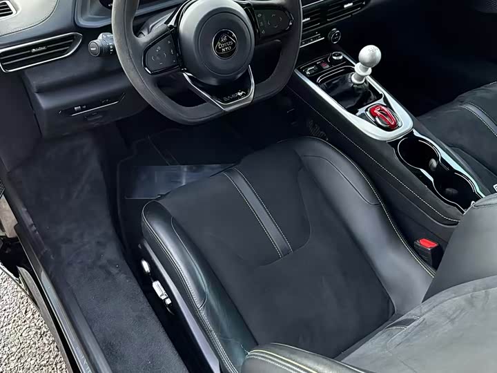 Lotus Emira 2022 2022款 3.5T V6 手动 First Edition