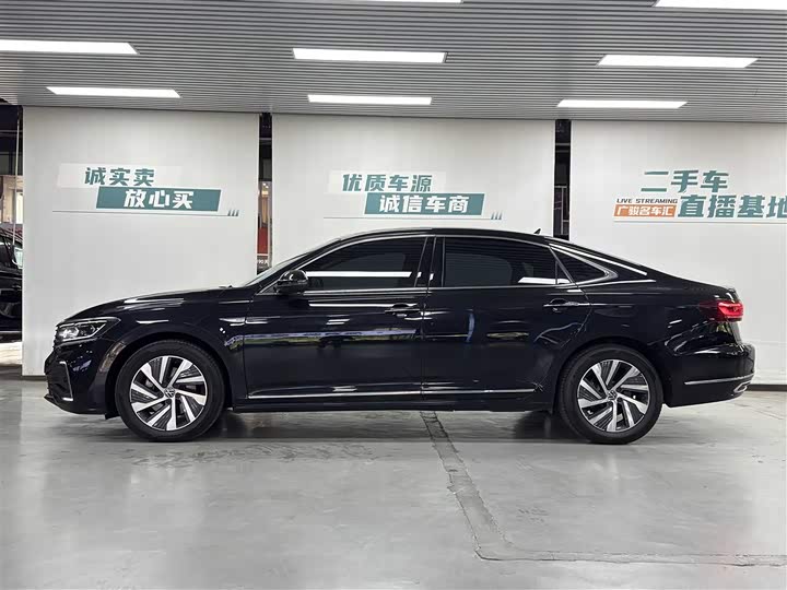 Volkswagen Passat Hybrid 2023 2023款 430PHEV 混动豪华版