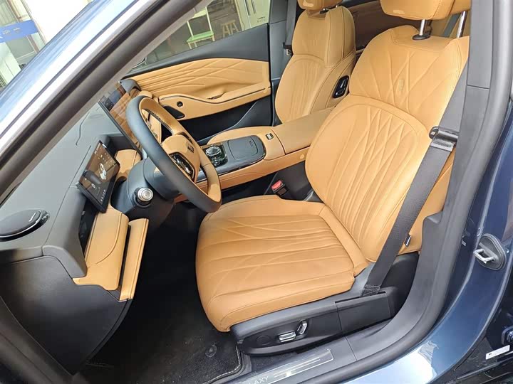 Geely Galaxy Starshine 8 EM-i 2025 2025款 130km EM-i 尊享版