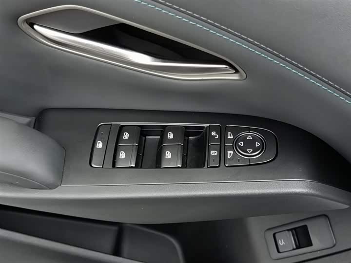 BYD Qin L 2025 2025款 DM-i 智驾版 80KM领先型