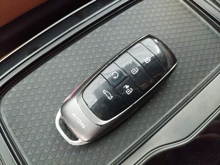 GAC Aion S 2023 2023款 魅 580 磷酸铁锂