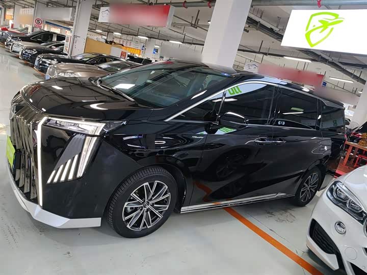 GAC Trumpchi M8 2024 2024款 大师系列 400T 尊贵版