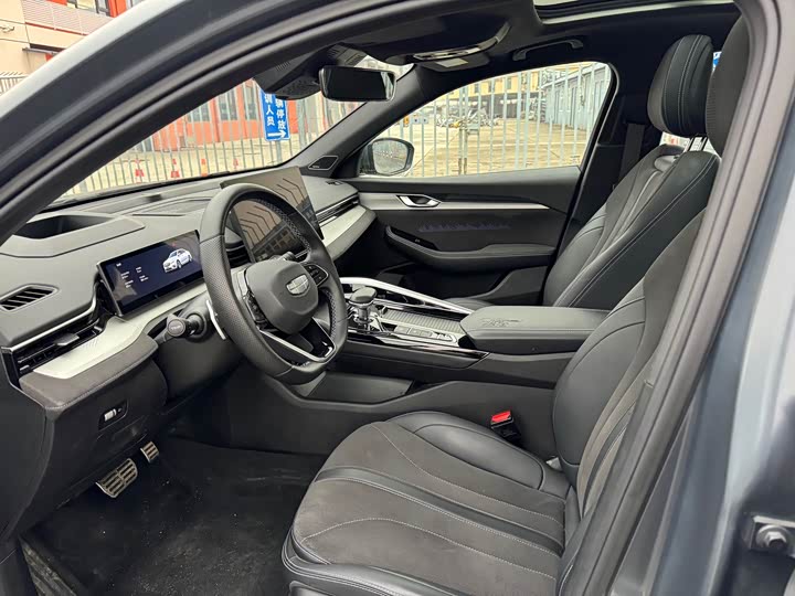 Geely Preface 2025 2025款 东方曜 2.0TD 今朝版