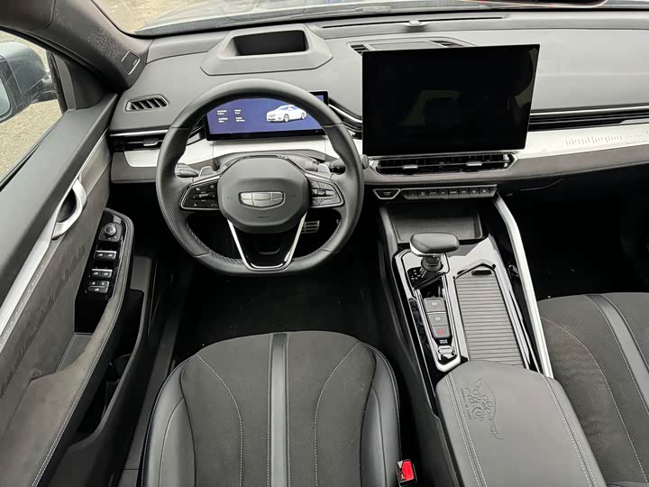 Geely Preface 2025 2025款 东方曜 2.0TD 今朝版