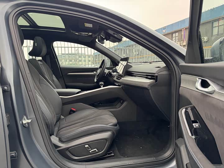 Geely Preface 2025 2025款 东方曜 2.0TD 今朝版