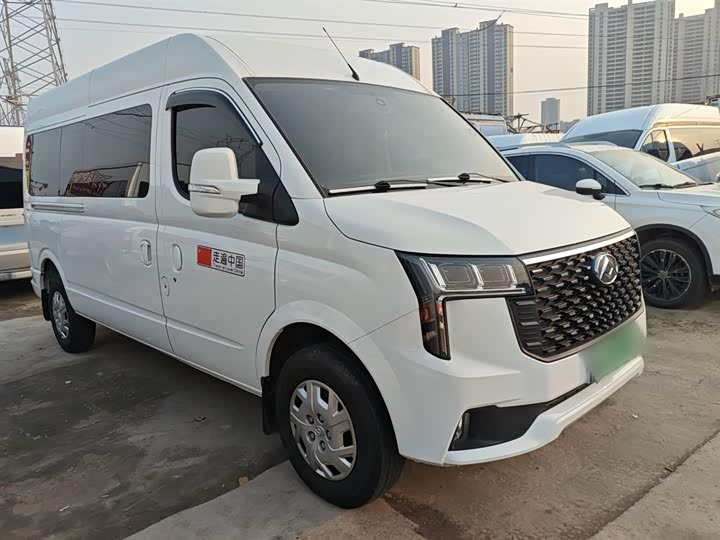 Maxus V80 2025 2025款 PRO傲运通 2.0T 自动长轴中顶 6/7/8/9座