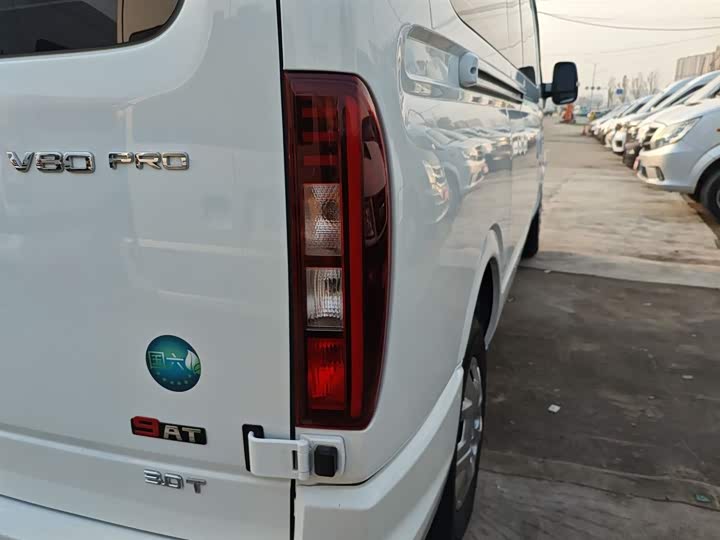 Maxus V80 2025 2025款 PRO傲运通 2.0T 自动长轴中顶 6/7/8/9座