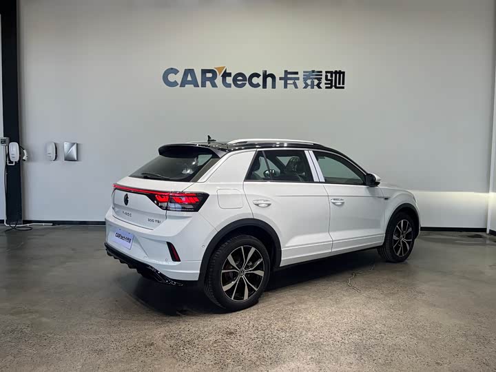 Volkswagen T-Roc 2025 2025款 改款二 300TSI DSG两驱星光版