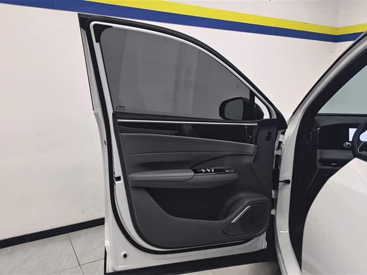 Geely Galaxy L7 2025 2025款 EM-i 115km 探索+版