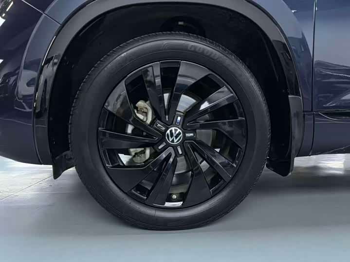 Volkswagen Tayron X 2023 2023款 330TSI 两驱旗舰智慧版