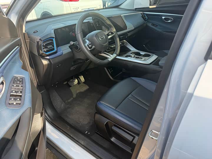 GAC Trumpchi GS3 2023 2023款 影速 270T 劲智版