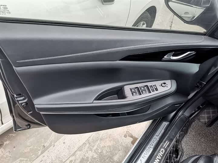 Changan Raeton CC 2022 2022款 蓝鲸版 1.5T DCT豪华型