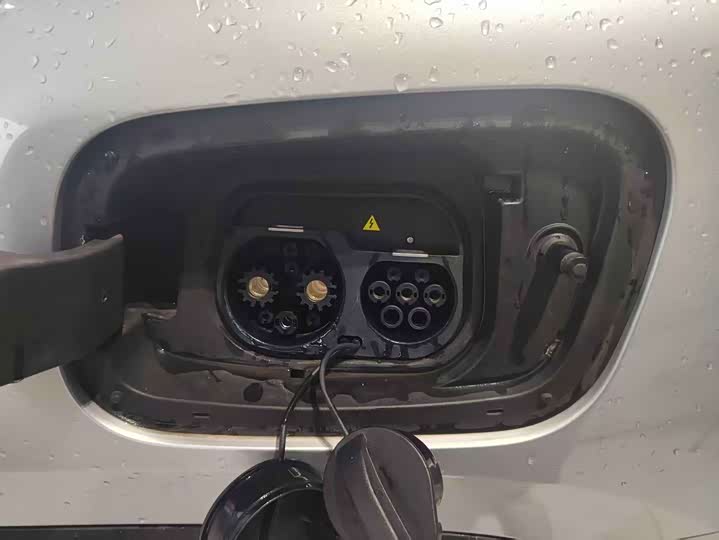 Geely Galaxy L7 2025 2025款 EM-i 115km 探索+版