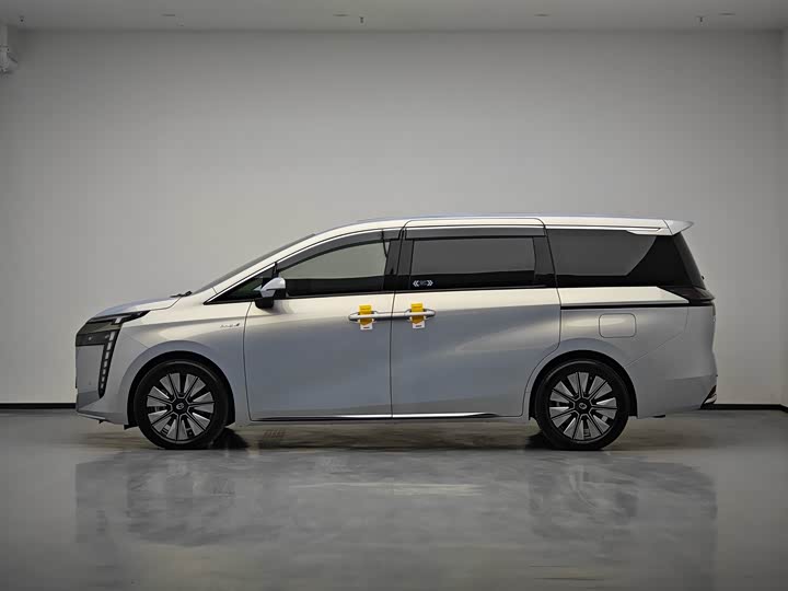 GAC Trumpchi E8 2024 2024款 150km 龙腾星夜+