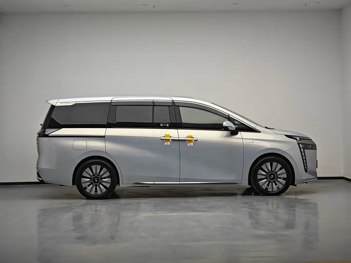 GAC Trumpchi E8 2024 2024款 150km 龙腾星夜+