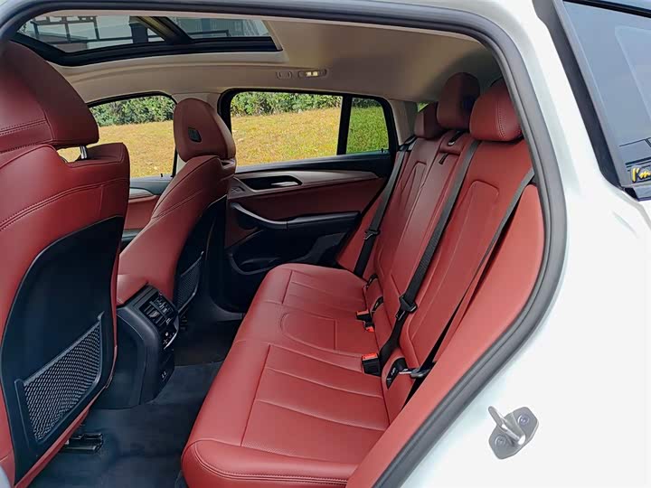 BMW X4 2022 2022款 xDrive 25i M运动套装