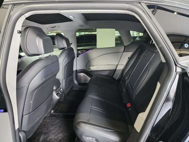 Zeekr 007 2024 2024款 后驱智驾版 75kWh