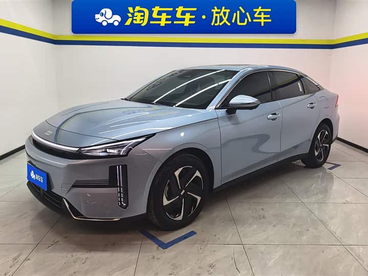 Geely Galaxy L6 2025 2025款 EM-i 140km 星舰版