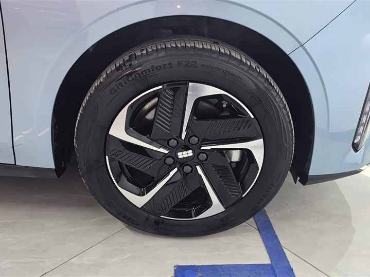 Geely Galaxy L6 2025 2025款 EM-i 140km 星舰版